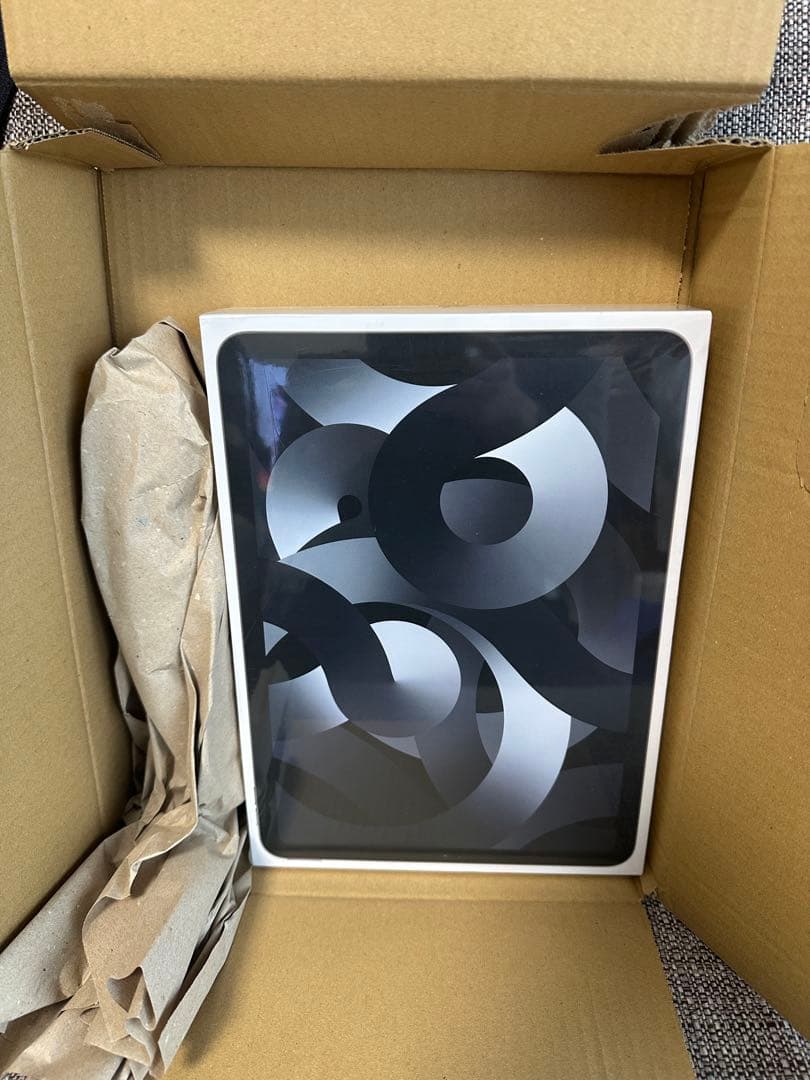 【新品未開封】iPad Air 第5世代 セルラーモデル64GB スペースグレイ