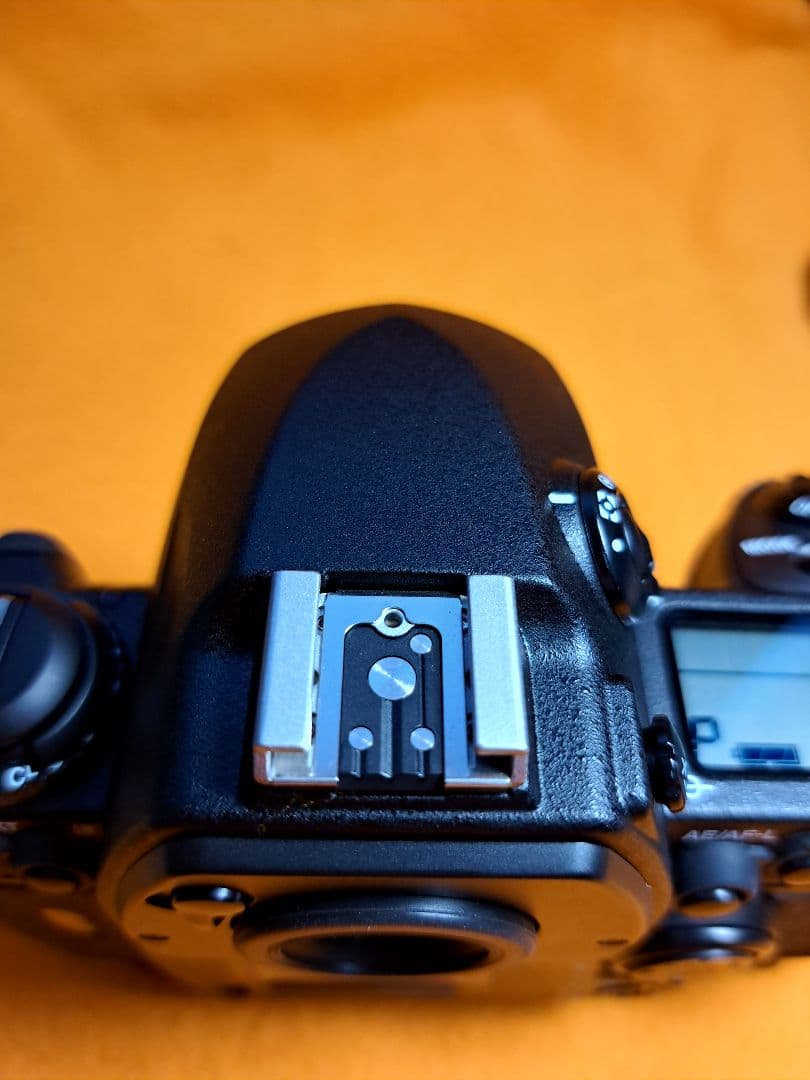 n*u様 Nikon F6　ほぼ新品