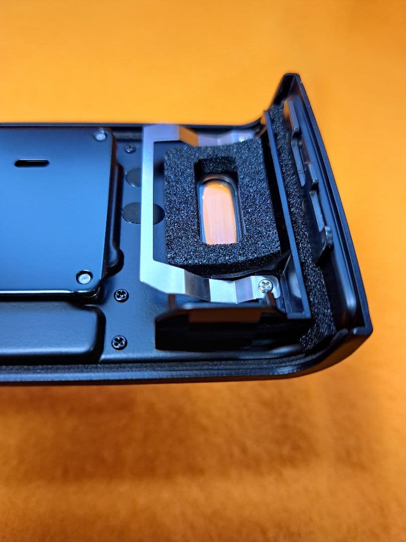 n*u様 Nikon F6　ほぼ新品