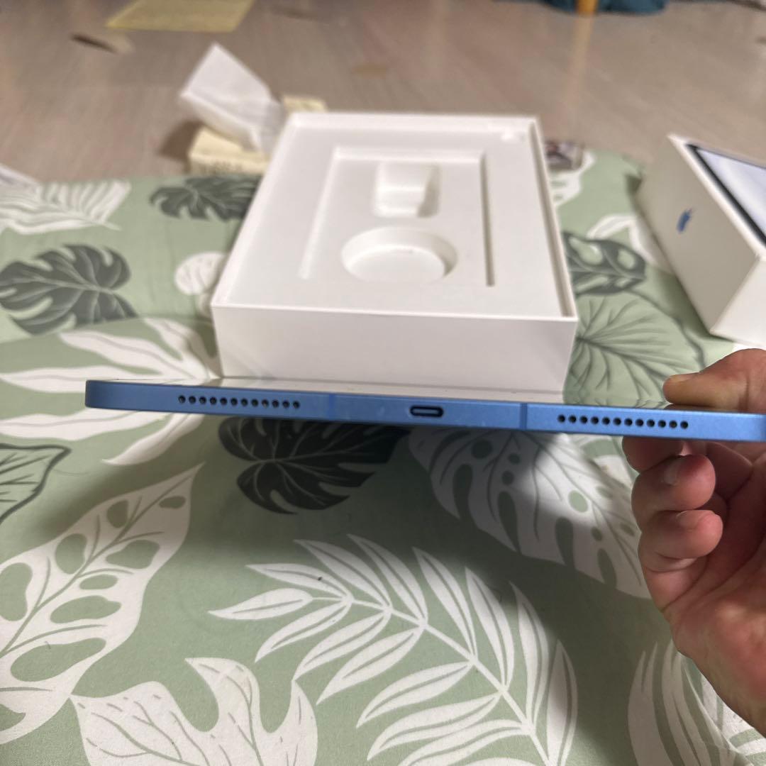 Apple iPad (第10世代) 64GB Wi-Fi + セルラーモデル