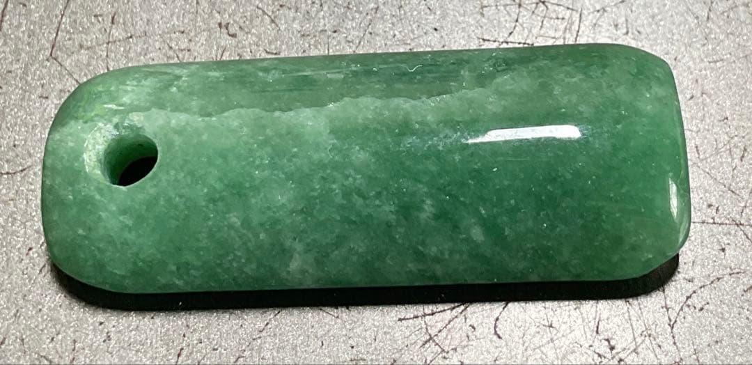 緑色　金山谷産　糸魚川翡翠7g ヒスイ　ひすい