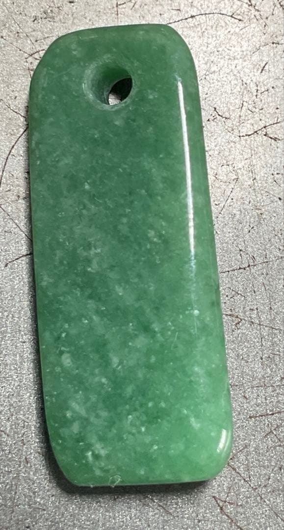 緑色　金山谷産　糸魚川翡翠7g ヒスイ　ひすい