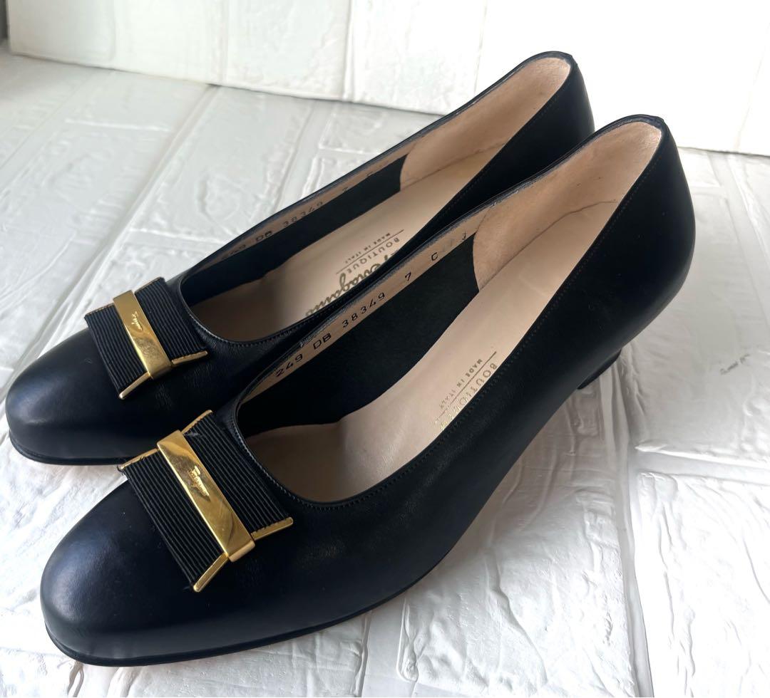 Salvatore Ferragamo フェラガモ ブラックパンプス 7C