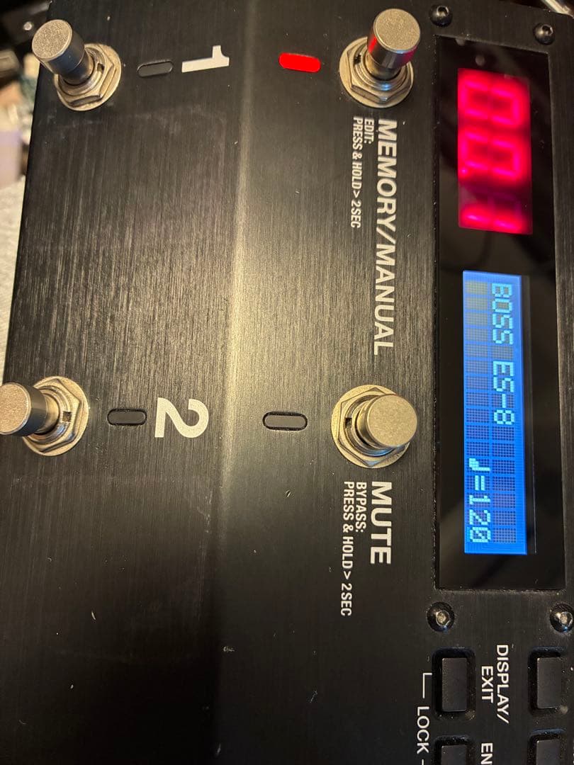 BOSS ES-8 スイッチャー