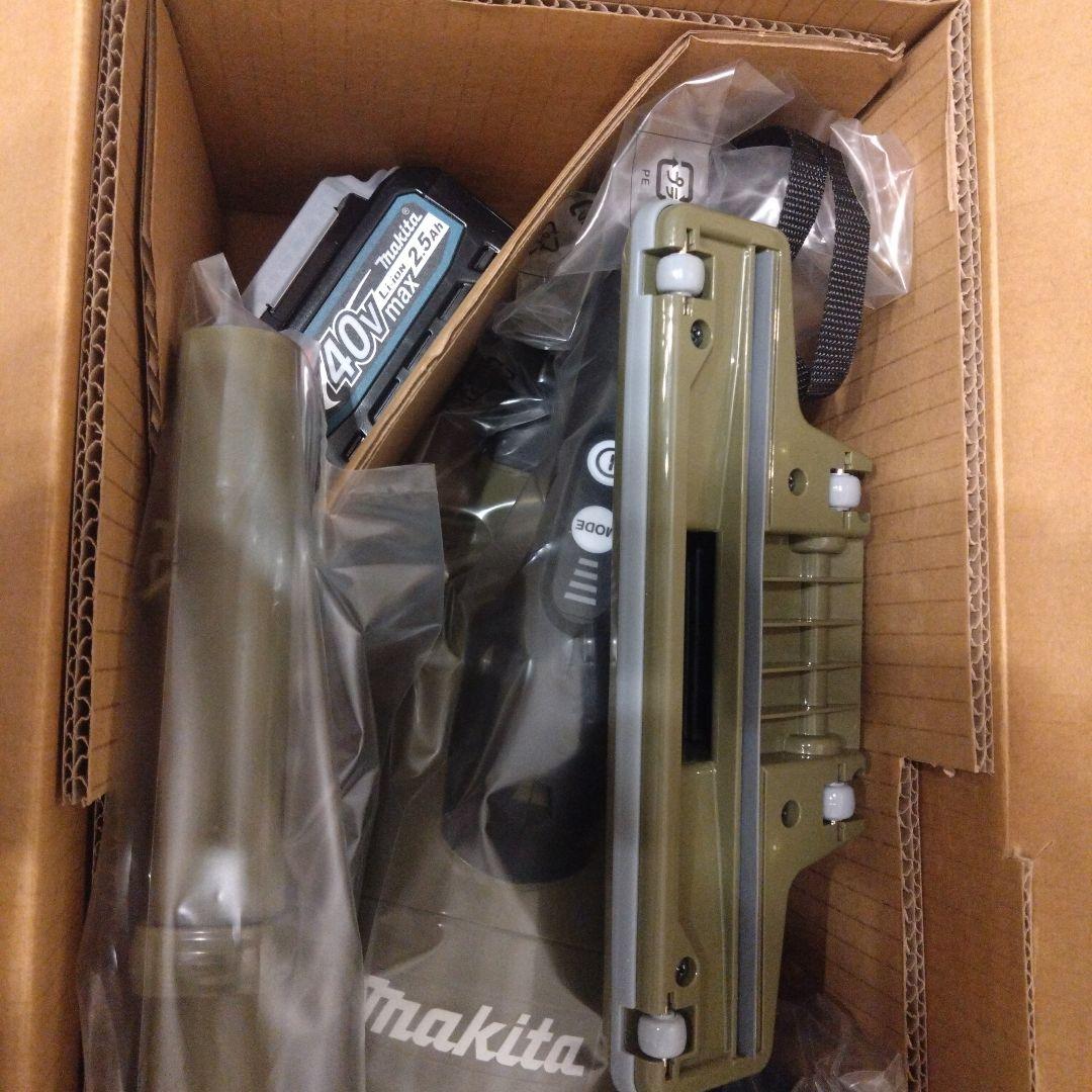 Makita 40V 充電式クリーナー CL003GRD0