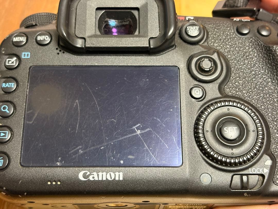 Canon EOS 7D Mark II バッテリーグリップ　リモコン