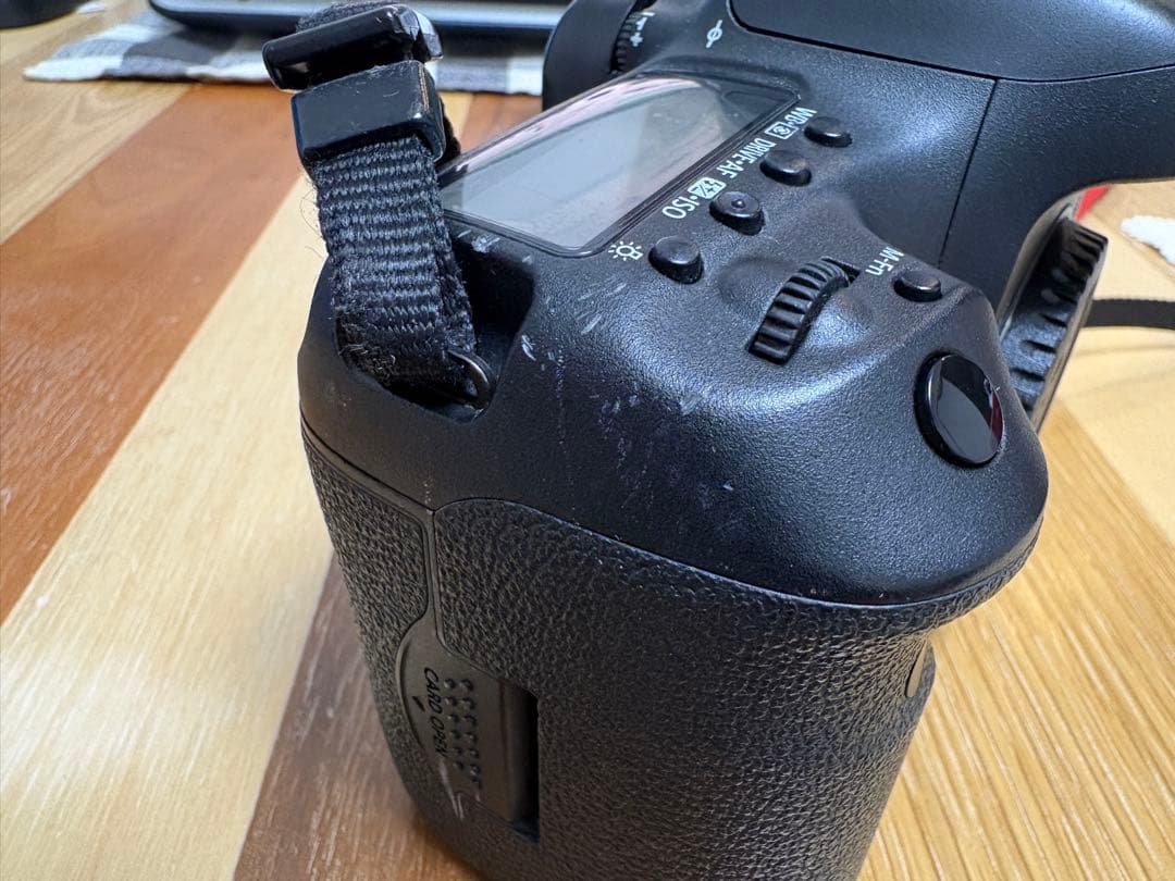 Canon EOS 7D Mark II バッテリーグリップ　リモコン