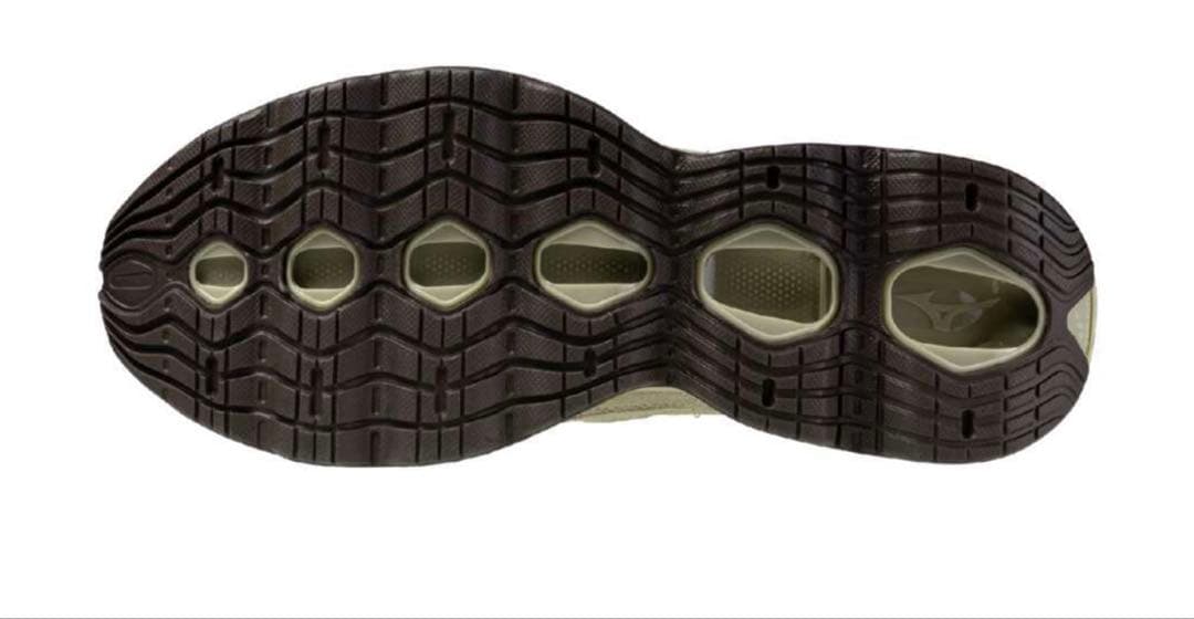 mizuno ミズノWave Prohecy Moc 23㎝