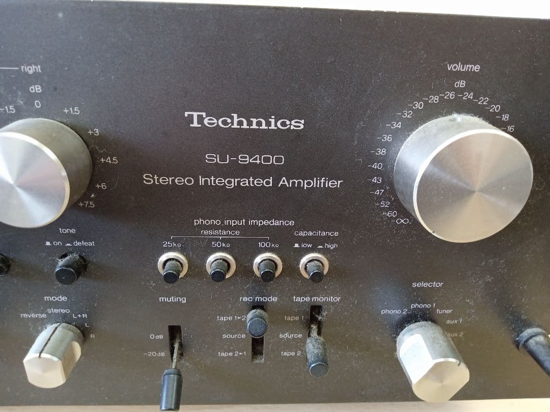 ジャンク品TechnicsSU-9400 ステレオインテグレーテッドアンプ 本体