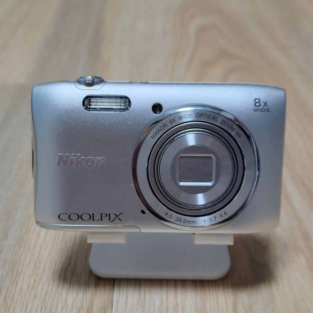 Nikon COOLPIX S3600 シルバー コンデジ
