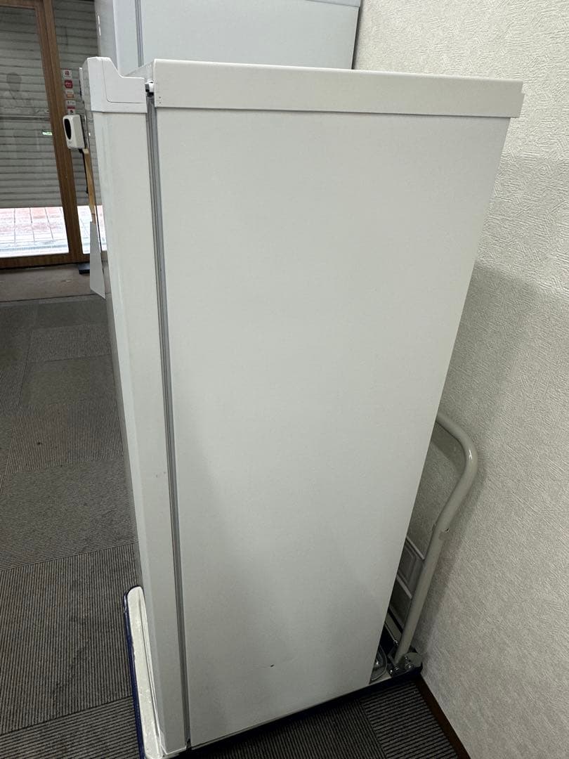 23年製 三菱 冷凍庫 144L 1ドア MF-U14H-W ホワイト　右開き