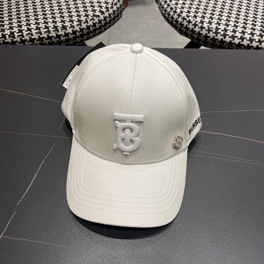 BURBERRY ロゴ ベースボールキャップ