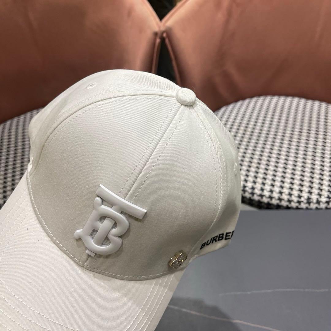 BURBERRY ロゴ ベースボールキャップ