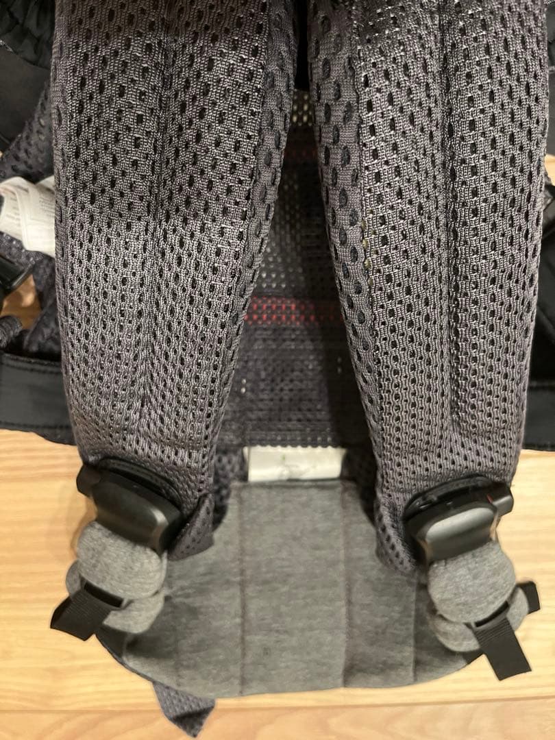 BABYBJÖRN 抱っこひも HARMONY ハーモニー　ダークグレー