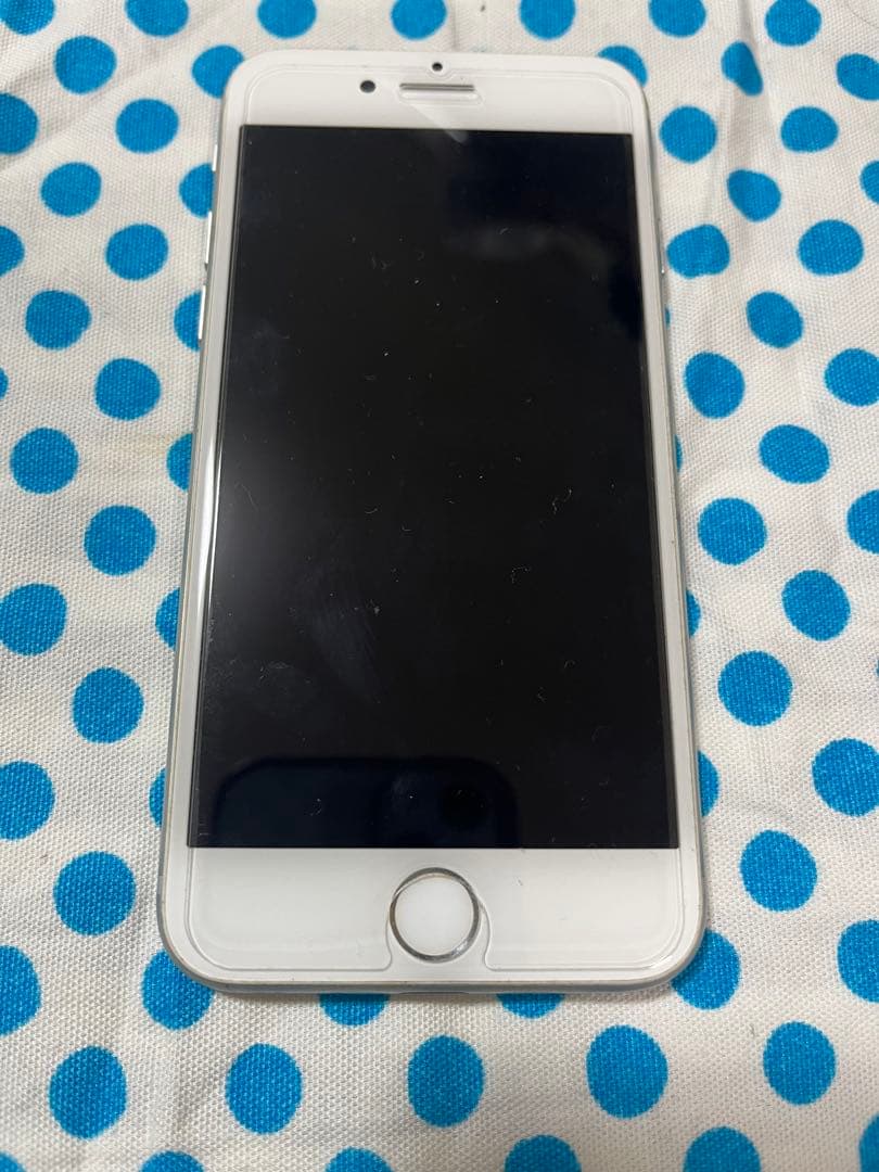 iPhone8 64GB シルバー本体 SIMフリー バッテリー91%