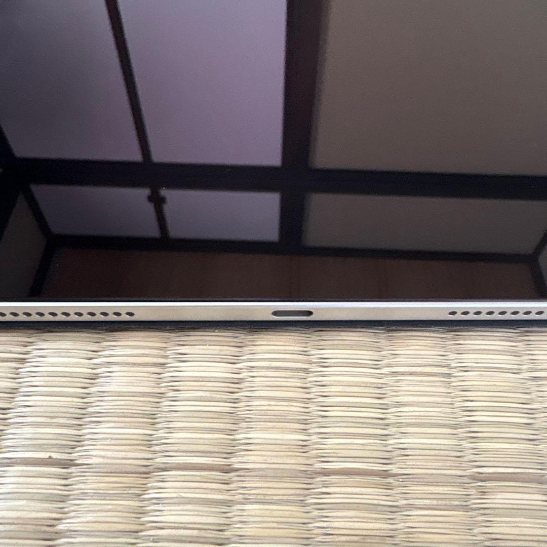 iPad Air第5世代　ケースあり64GB