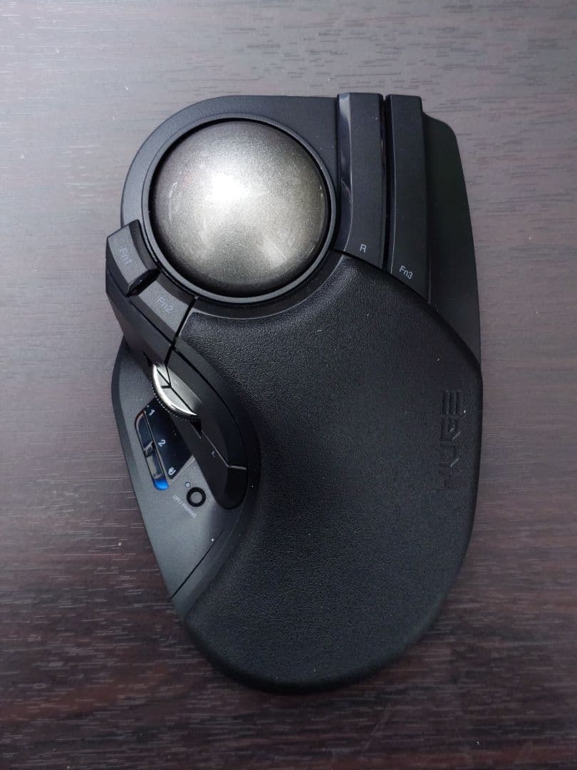 HUGE PLUS トラックボール本体