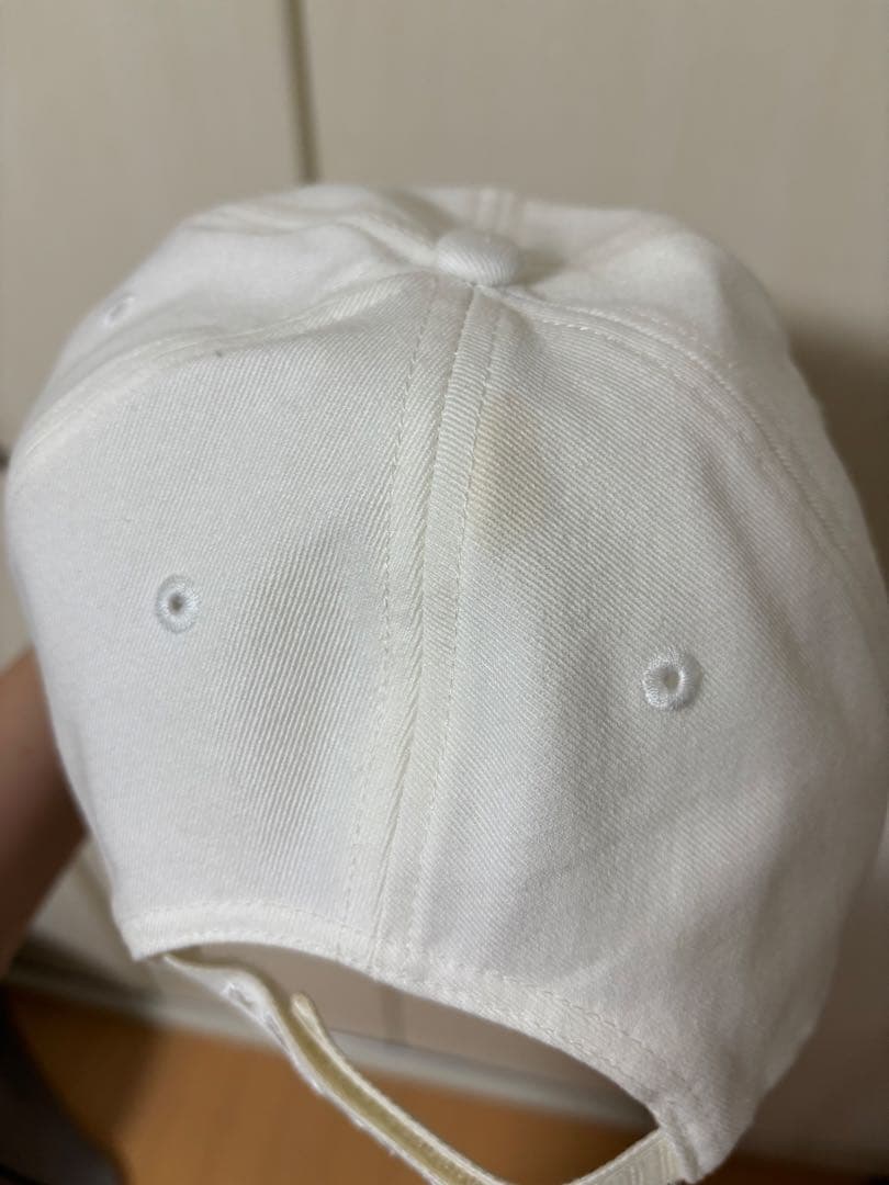 MONCLERモンクレール　キャップ　帽子　ホワイト