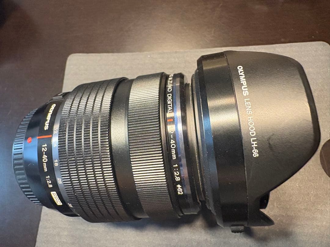 Olympus M.Zuiko 12-40mm f/2.8 レンズ