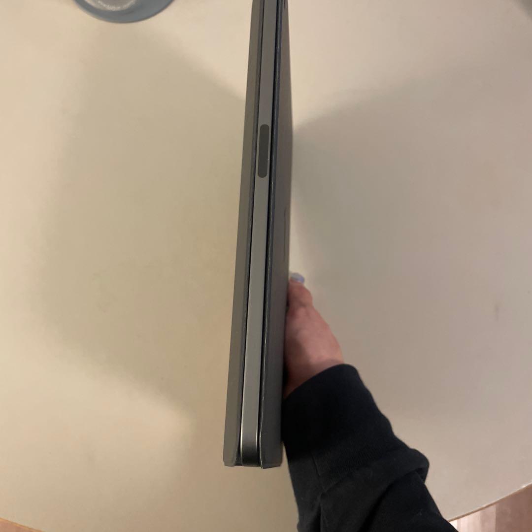 【美品】iPad Air4 256GB スペースグレー　充電100％　カバー付き