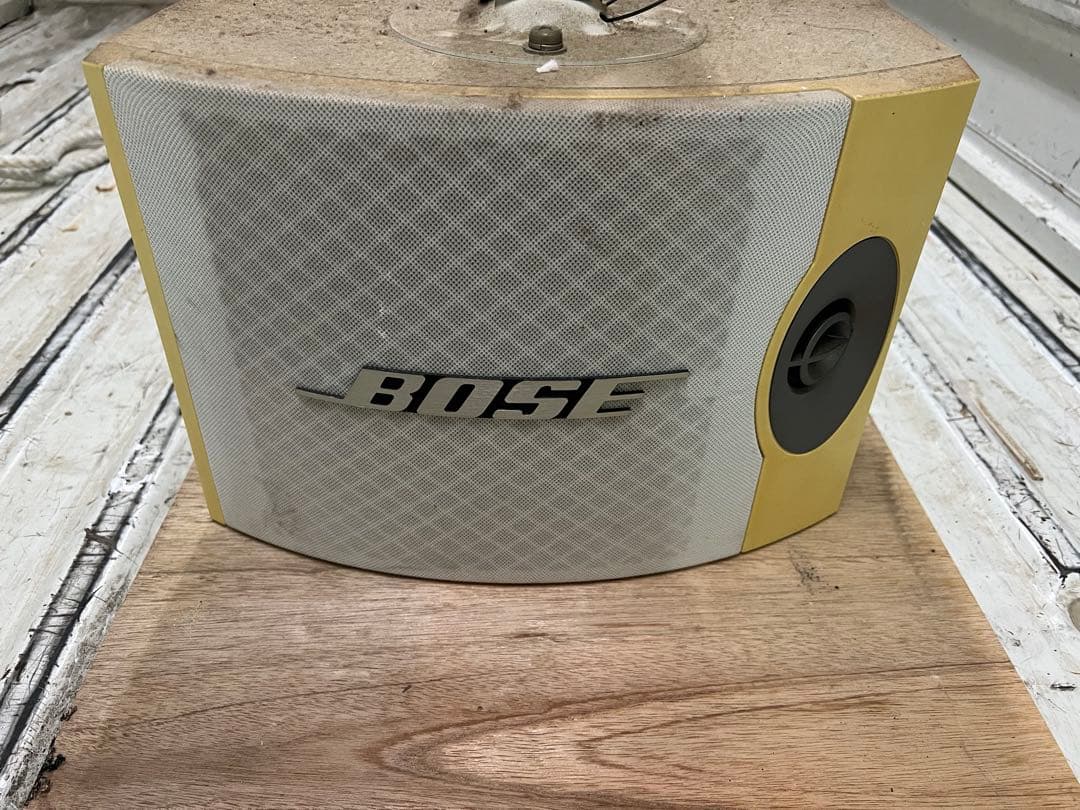 BOSE ブックシェルフスピーカー ホワイト/イエロー