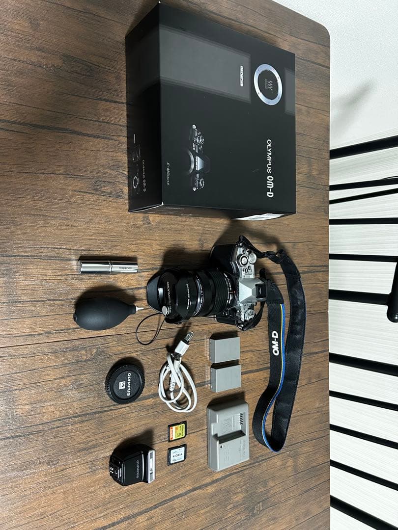 デジタルカメラ OLYMPUS OM-D E-M5 Mark II 12-40mm PRO