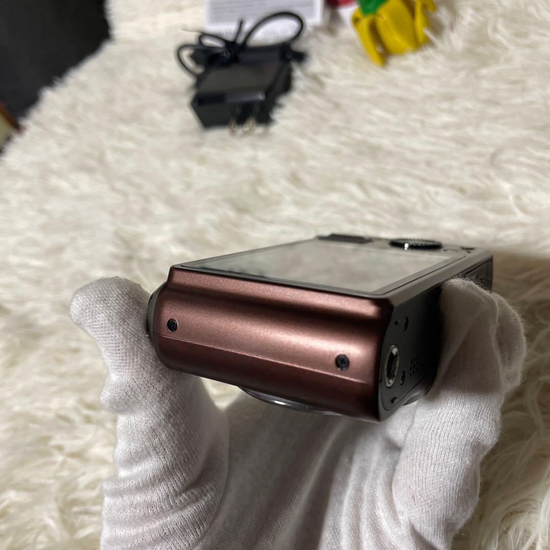 デジタルカメラ CASIO EXILIM EX-ZR700