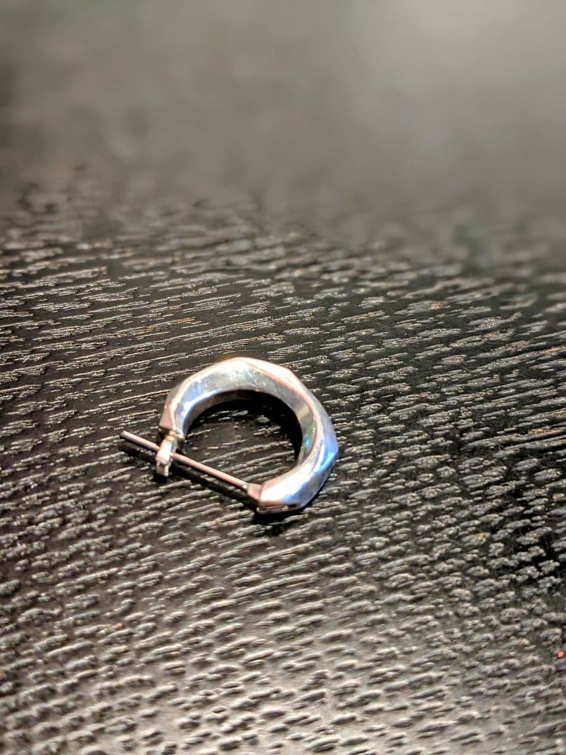 定価22000円【美品】GARNI クロッケリー 両耳ピアス フープ sv925