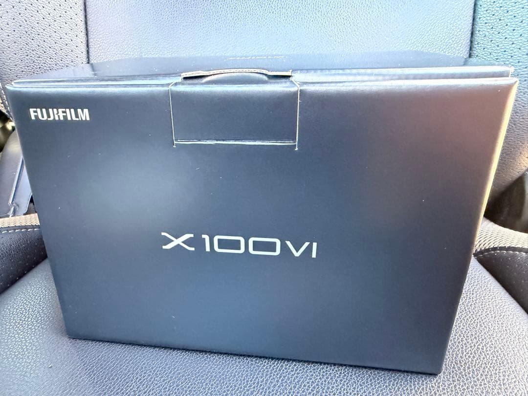 【美品・保証付】Fujifilm X100Ⅵ ブラック 付属品完備