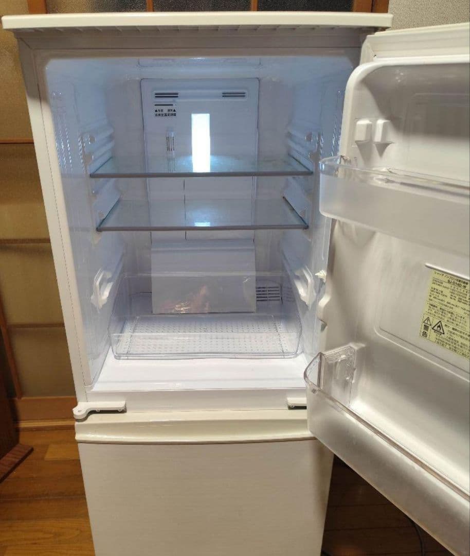 2019年製 どっちもドア冷蔵庫（137L）近隣配送無料＋保証＋設置込