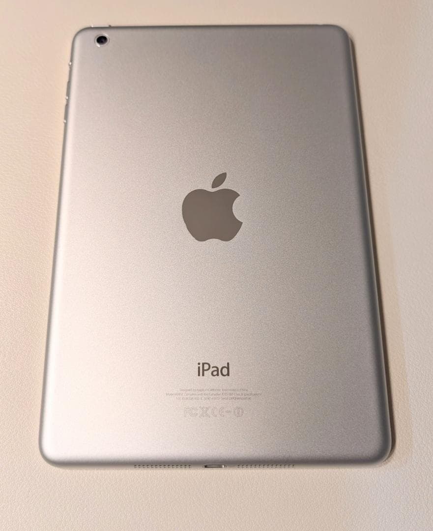 iPad Mini Wi-Fi 16GB MD531J/A ホワイトシルバー