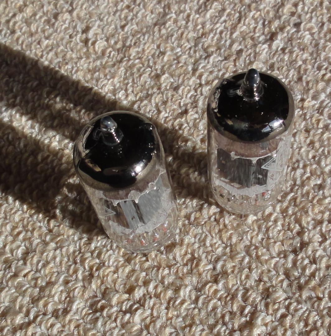 真空管　TELEFUNKEN ECC83　スムースプレート