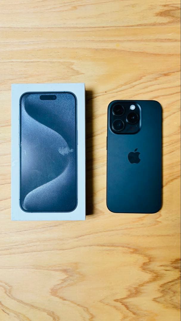 Apple iPhone 15 PRO ブラックチタニウム　256GB ジャンク