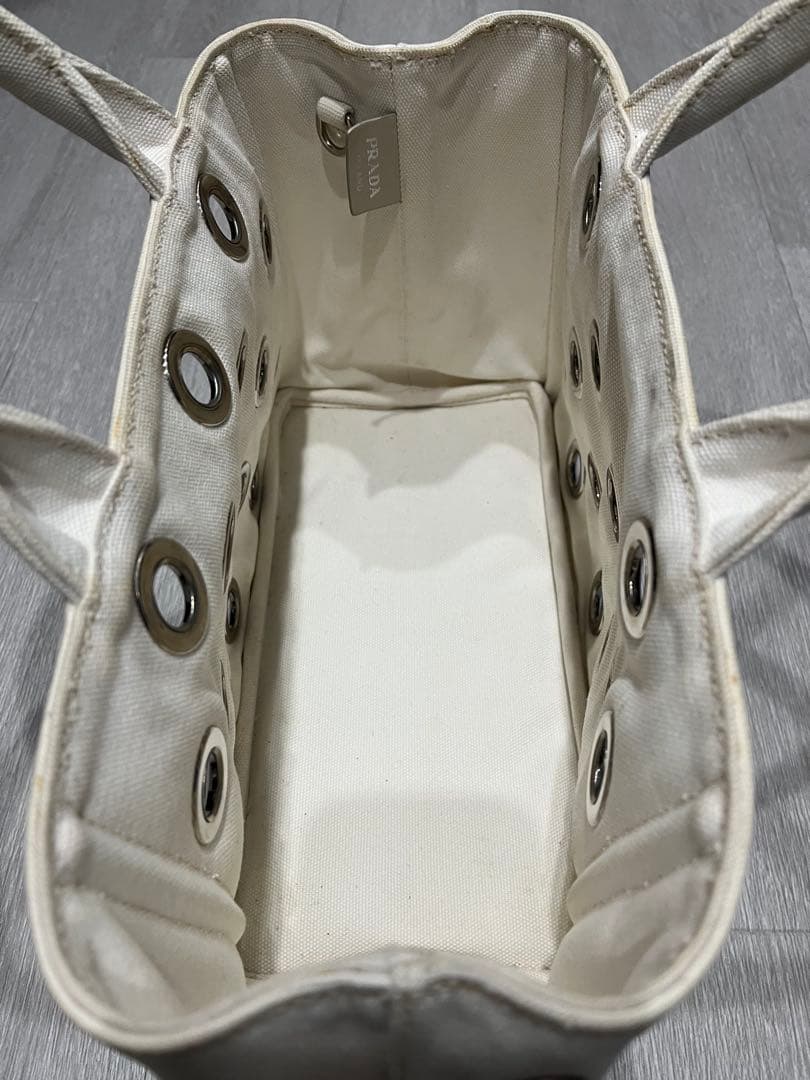 【まりあ】 PRADA プラダ ホワイト カナパ ハンドバッグ