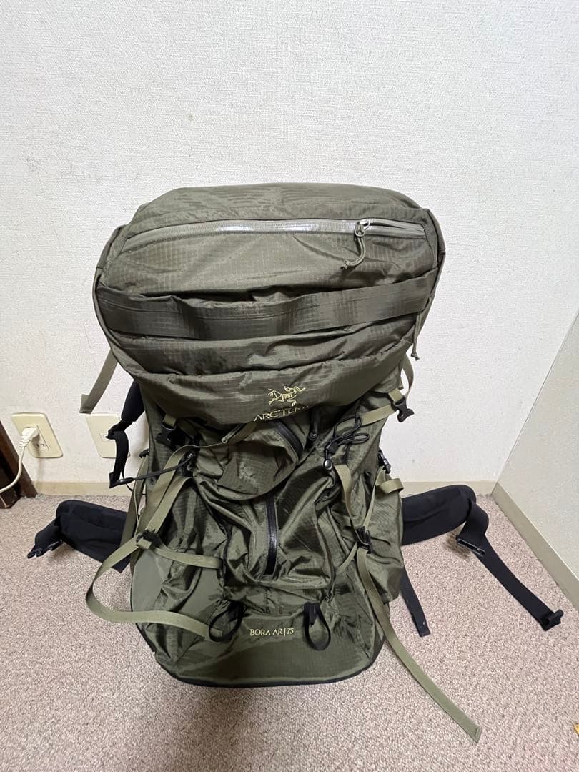 BORA AR 75 バックパック オリーブグリーン