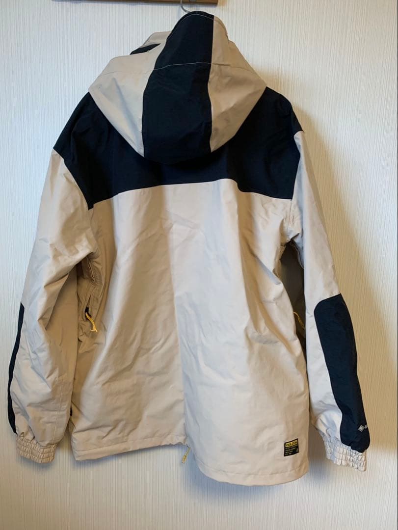 専用です・VOLCOM 防水フード付きジャケット【ジャケットのみ】