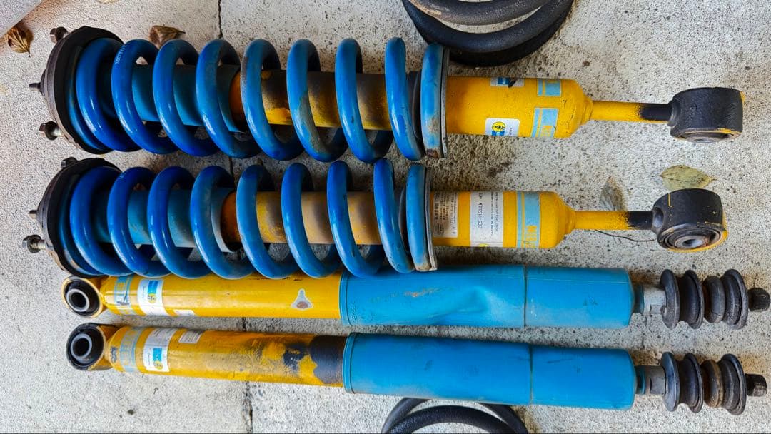 FJクルーザー用 モトレージテラサス ビルシュタインショック