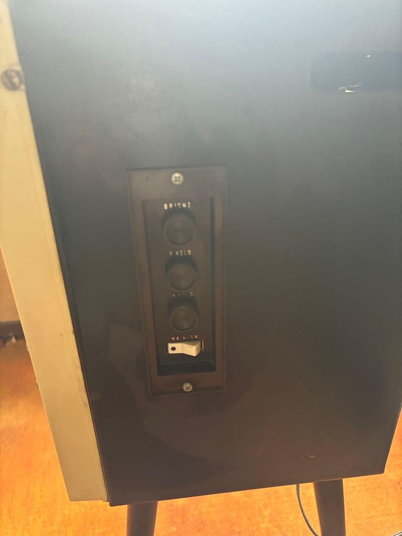 NEC 昭和レトロ　ブラウン管テレビ　脚付　足付き