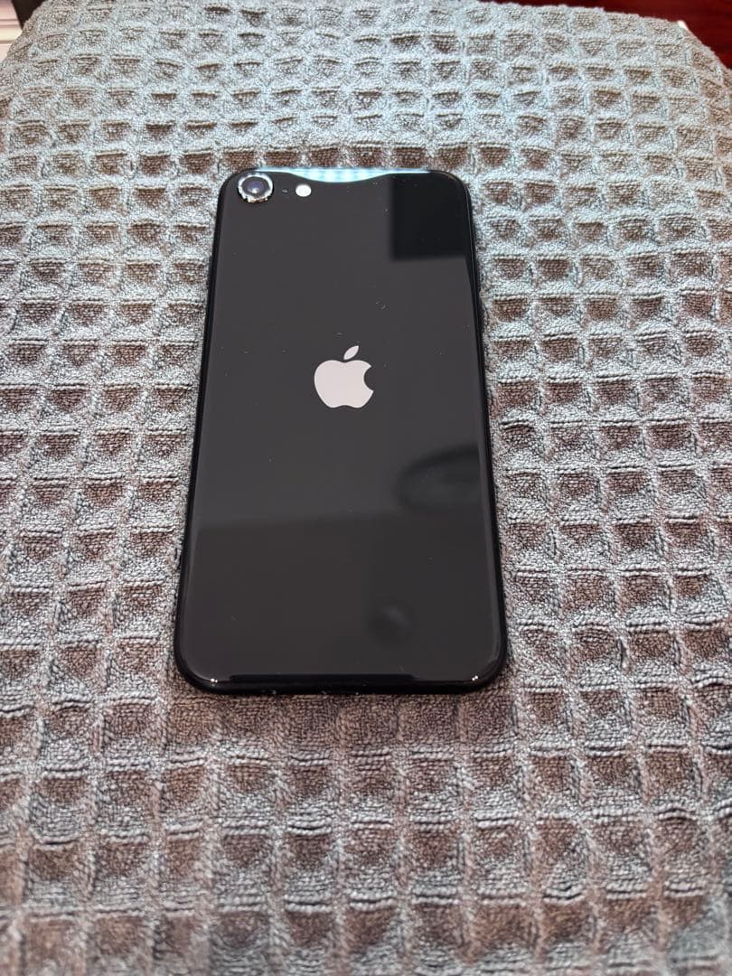 iPhone SE 第2世代 (SE2) ブラック 128 GB SIMフリー