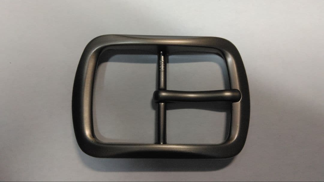 栃木レザースタッズベルトブラック ニッケル＆ブラス　アクアブルー