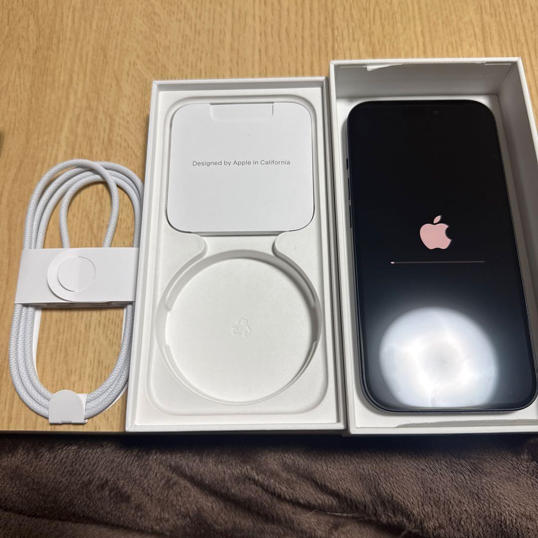 ✨【美品】iPhone 15 256GB / バッテリー良好84%