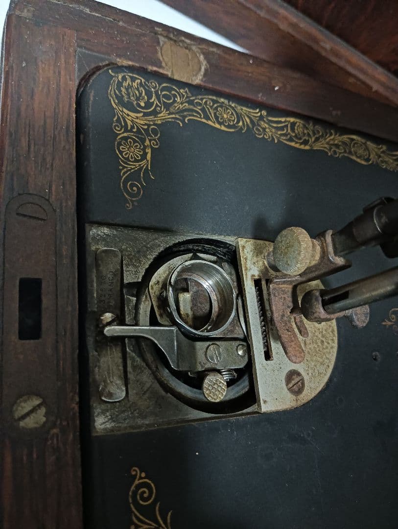 m*k様 アンティーク　SINGER 　手回しミシン　 　木製ケース付き