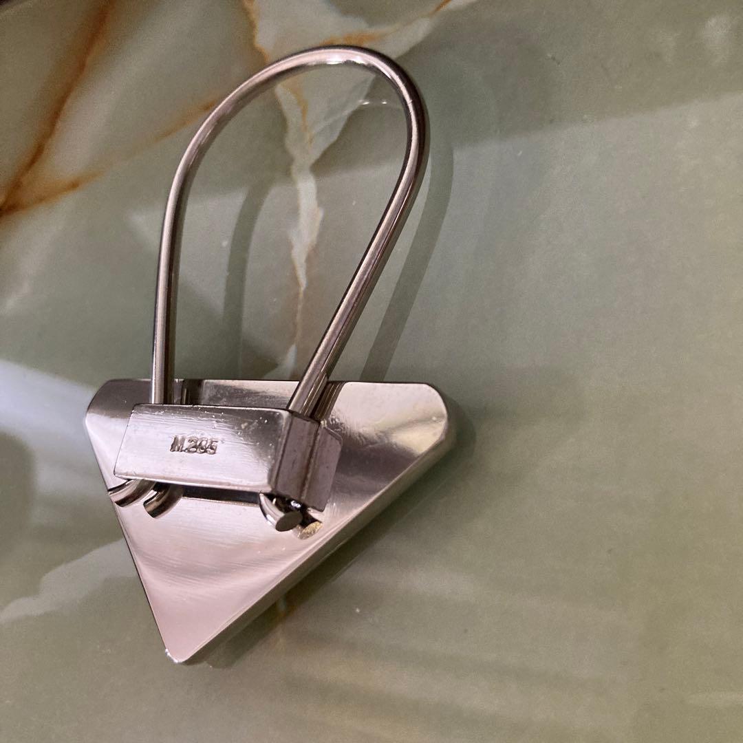 PRADA プラダ　キーホルダー