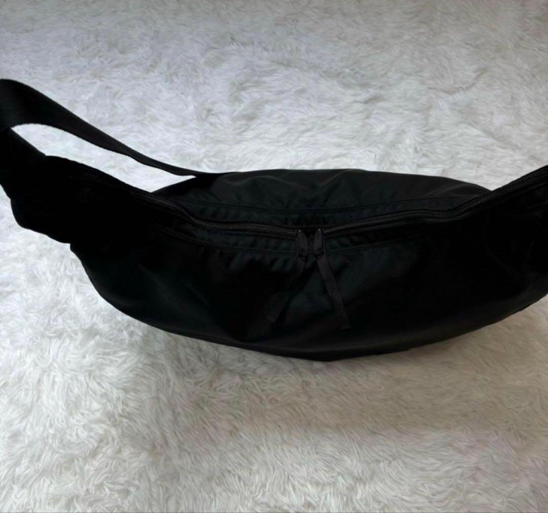 美品　ポーター　吉田カバン　ハーフムーン　三日月型　ショルダーバッグ　大きい