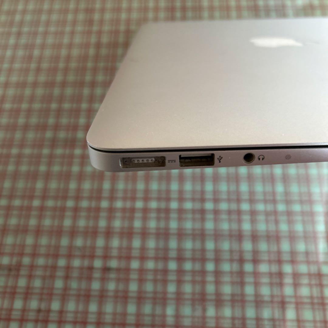 MacBookAir(Model A1466) オプション品 2012年頃に購入