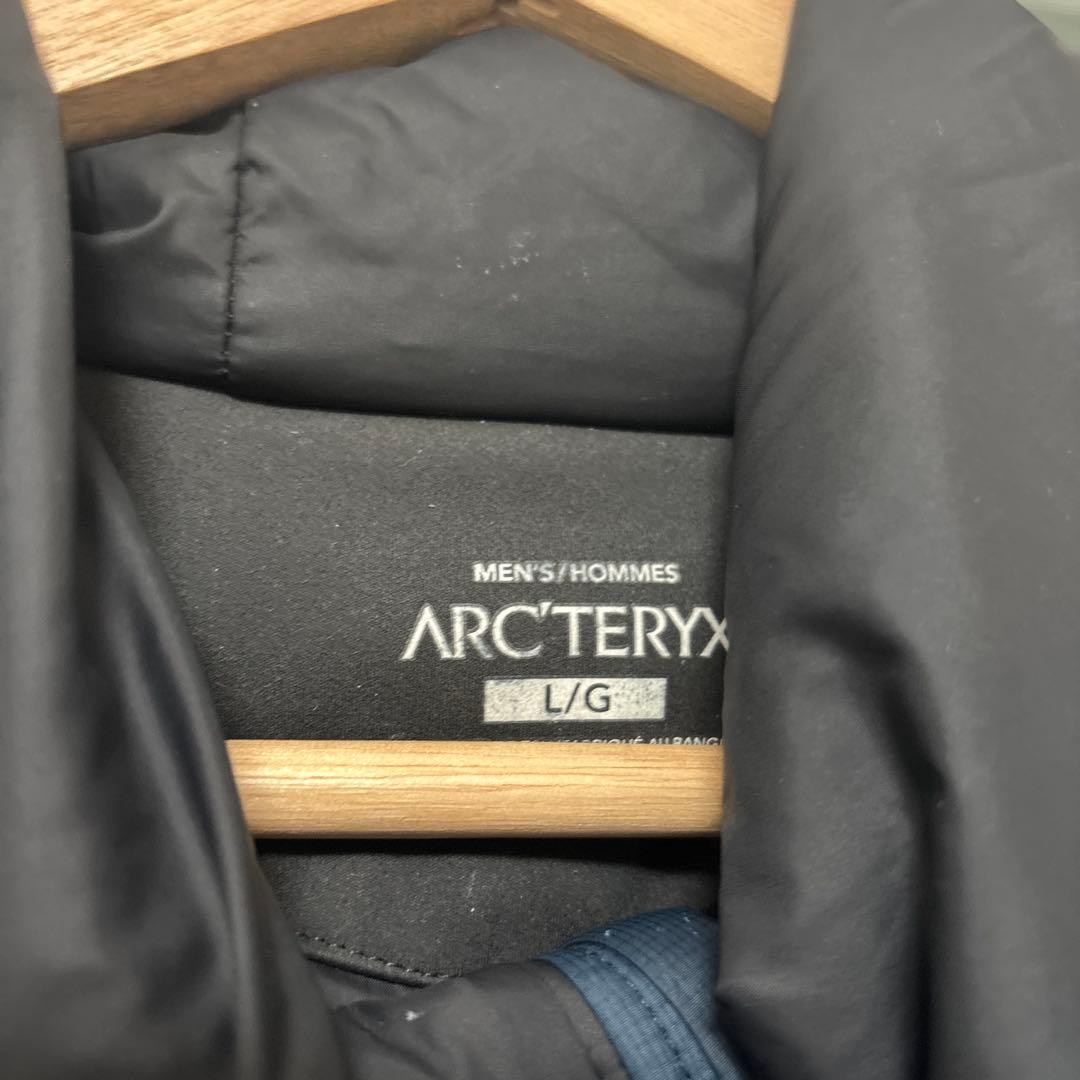 最終価格ARC'TERYX ネイビー 中綿　ナイロンジャケット