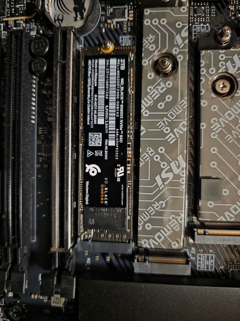 内蔵型SSD WD_BLACK SN850X NVMe SSD 2TB