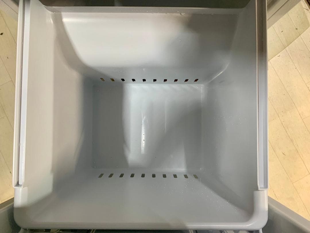 大阪送料無料★3か月保障付き★冷蔵庫★2023年★YRZ-F15LW★R-81