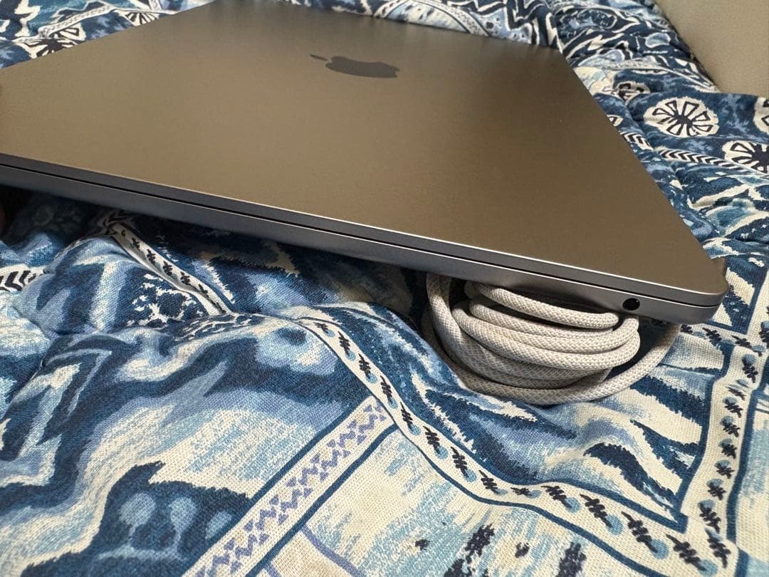 MacBook Air15インチ スペースグレー