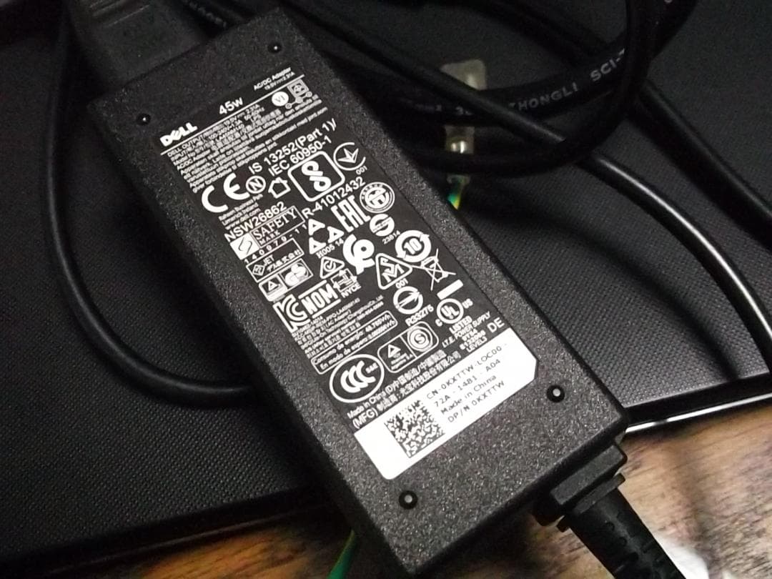 【美品】DELL デル INSPIRON 14 41171 ノートパソコン